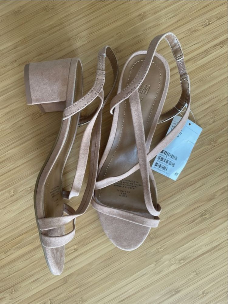 Nowe sandałki H&M R. 37