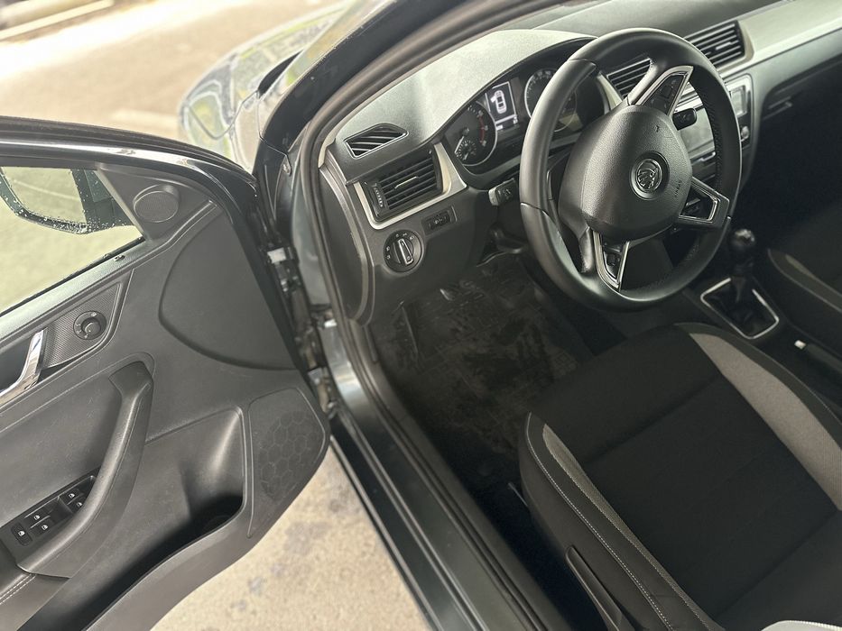 Продам шкода рапид 1.6 mpi