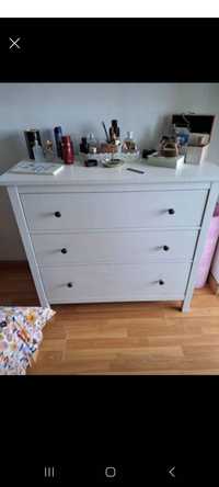 Cómoda Hemnes como nova