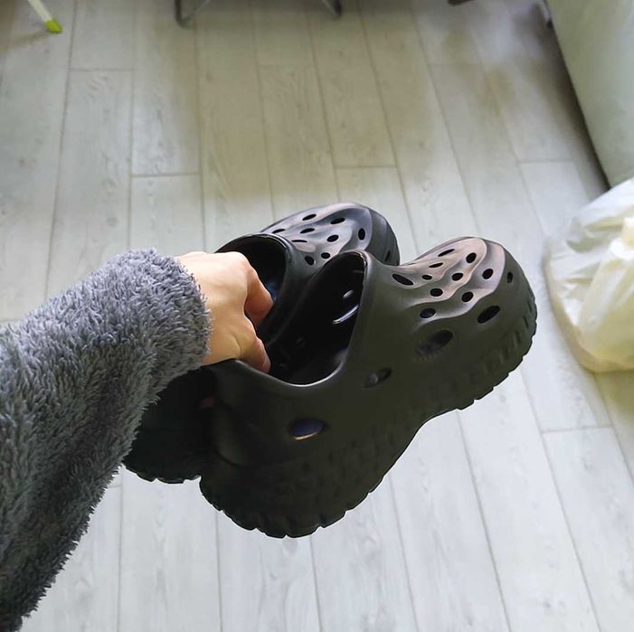 Літні шльопанці(як кросівки)