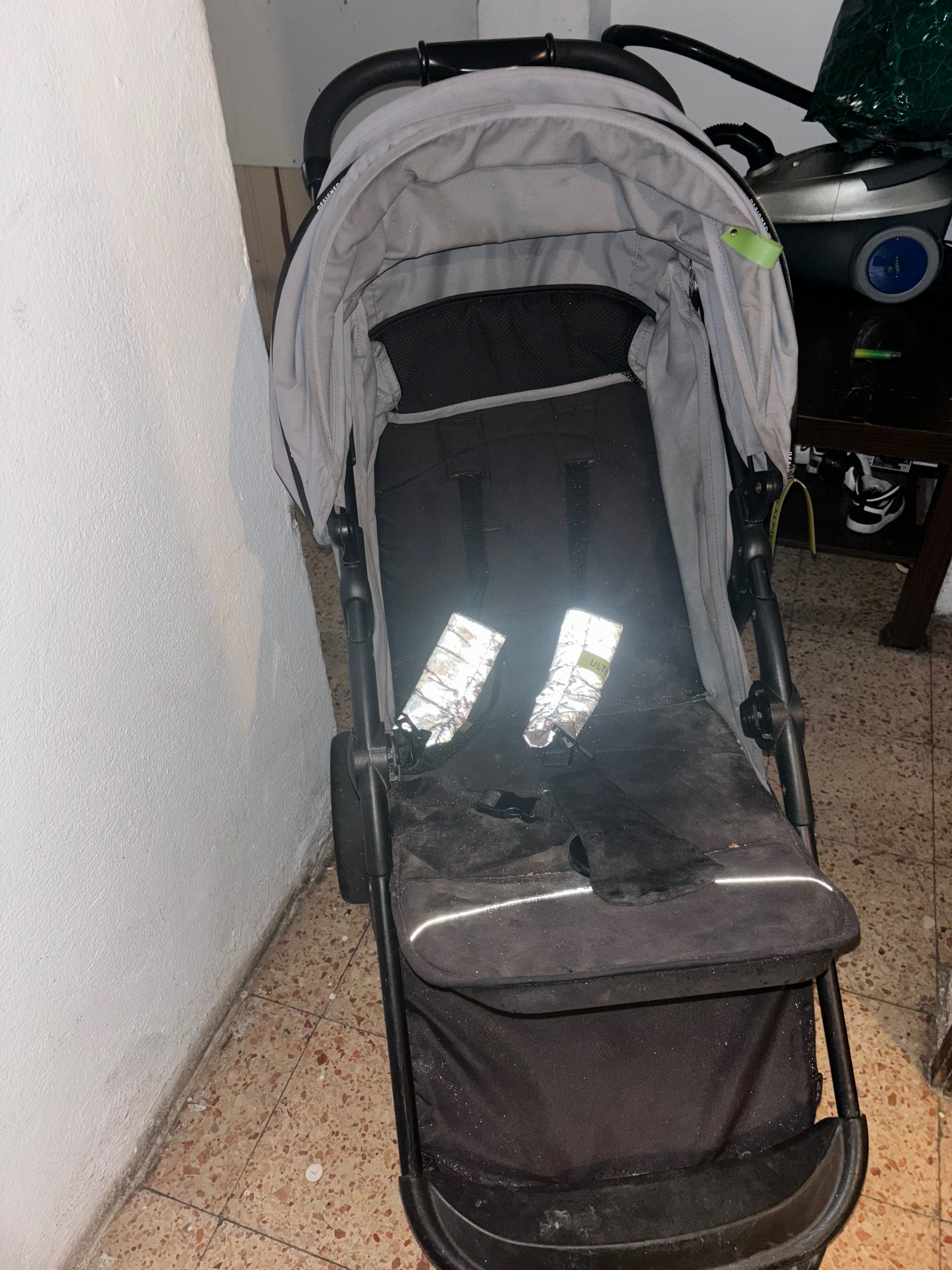 carrinho de bebé