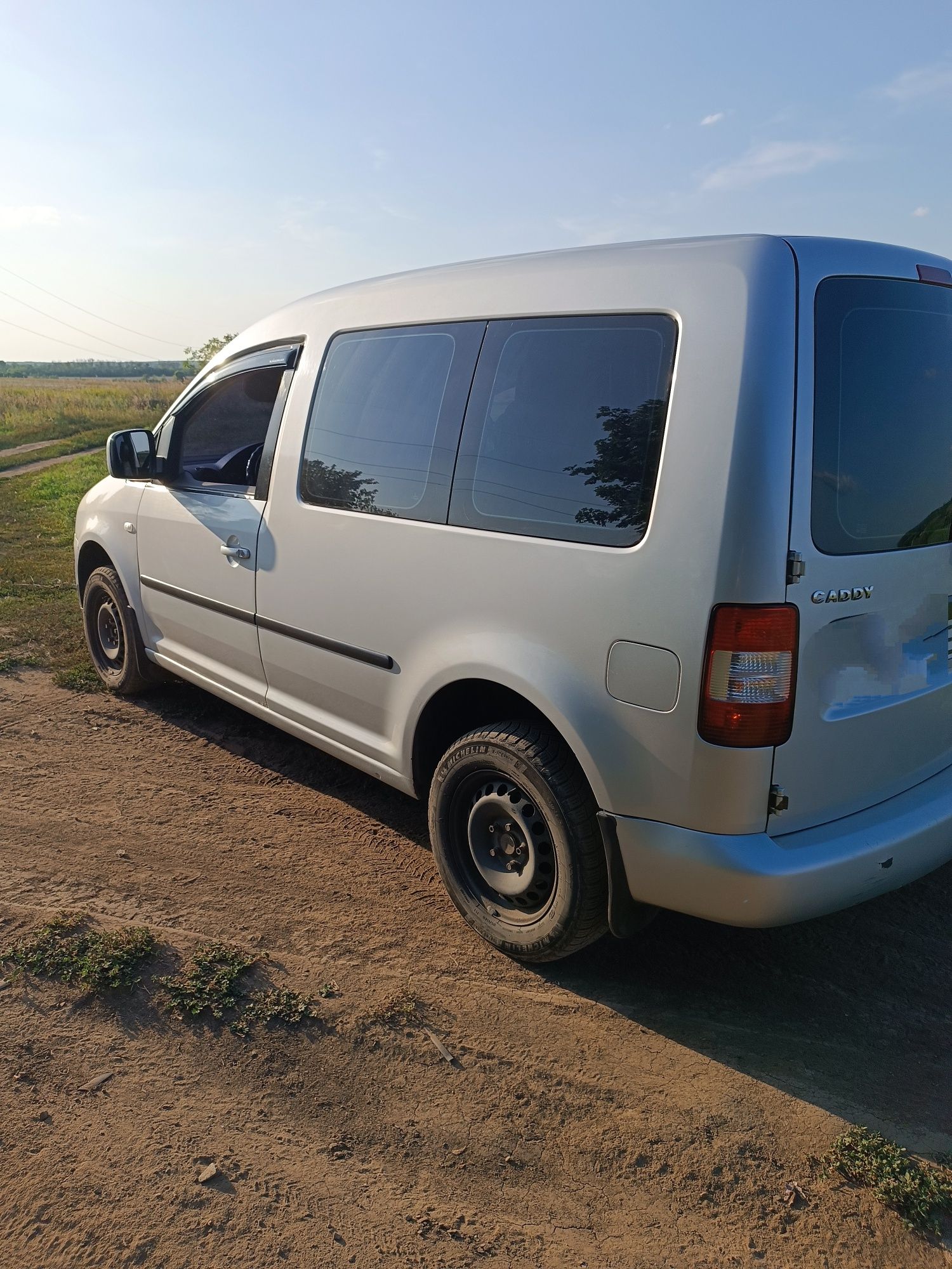Volkswagen Caddy 2005 / 1.9 TDI