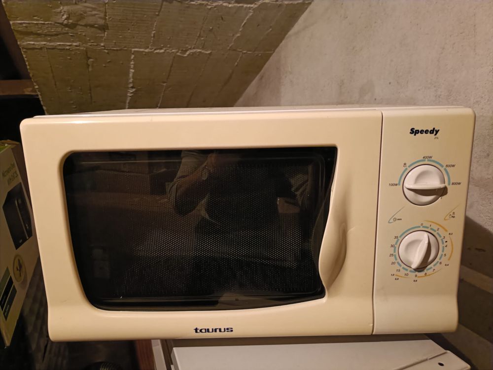 Microondas a funcionar na perceição