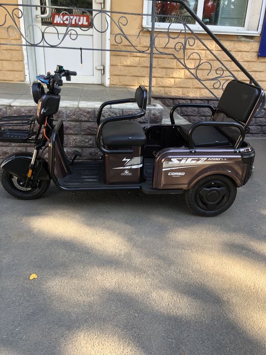 Електричний  трицикл Corso SIG-7