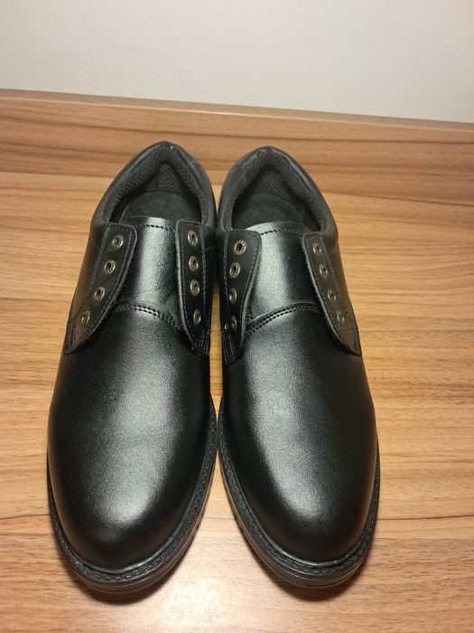 Eleganckie czarne buty