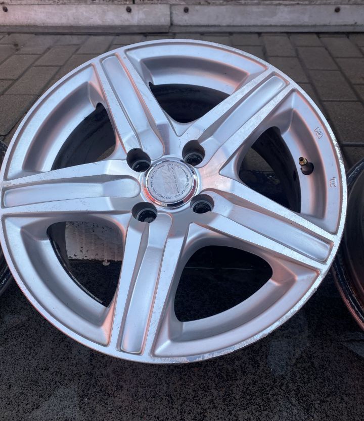 Продам диски ZW R15 4x100 ланос авеo opel megane renault ваз жигули 15