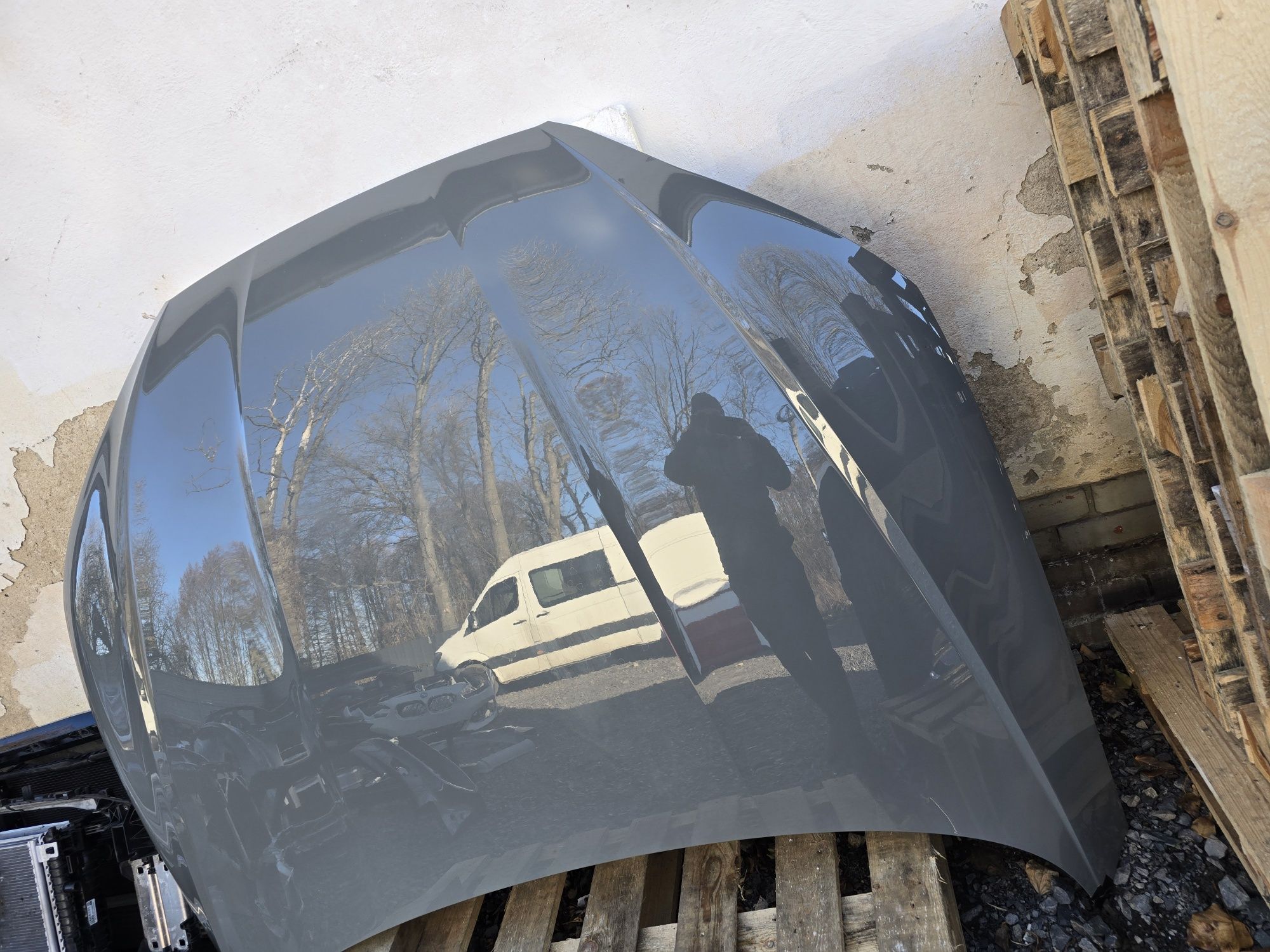Audi A5 8W0 maska