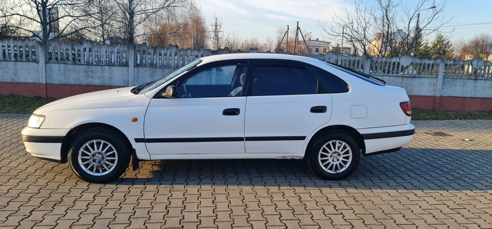 Терміновий продаж Toyota Carina E