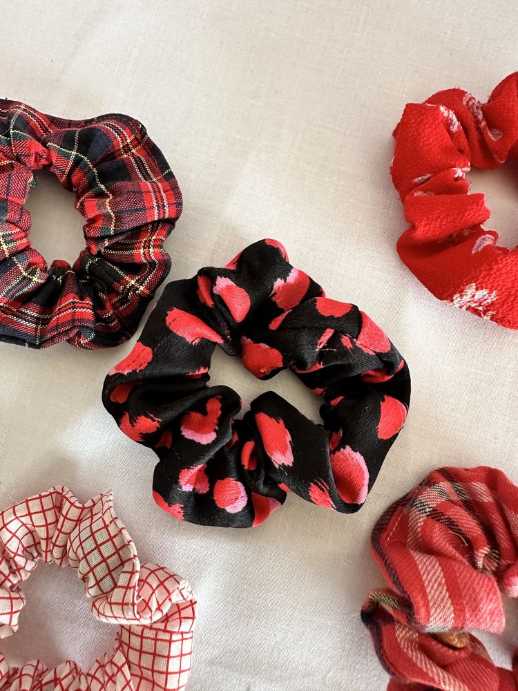 6 scrunchie motifs vermelho