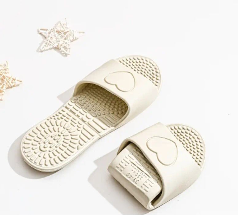 Шльопанці в дорогу, що складаються