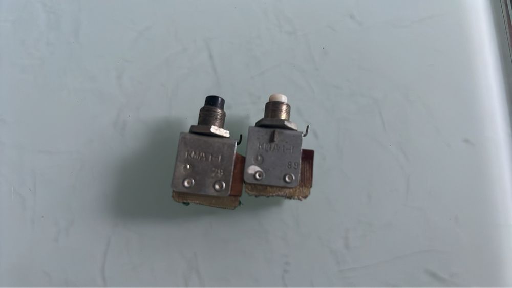 Кнопки КМД1-1 ; КМД2 ; КМ1-1