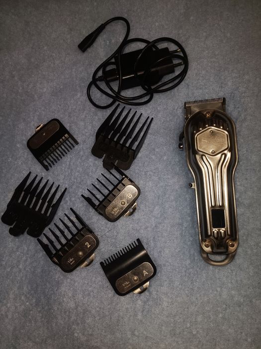 Професійна машинка для стрижки Surker Cordless K9S Silver