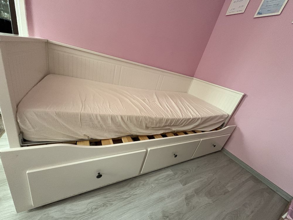 Sprzedam łóżko hemnes z ikea