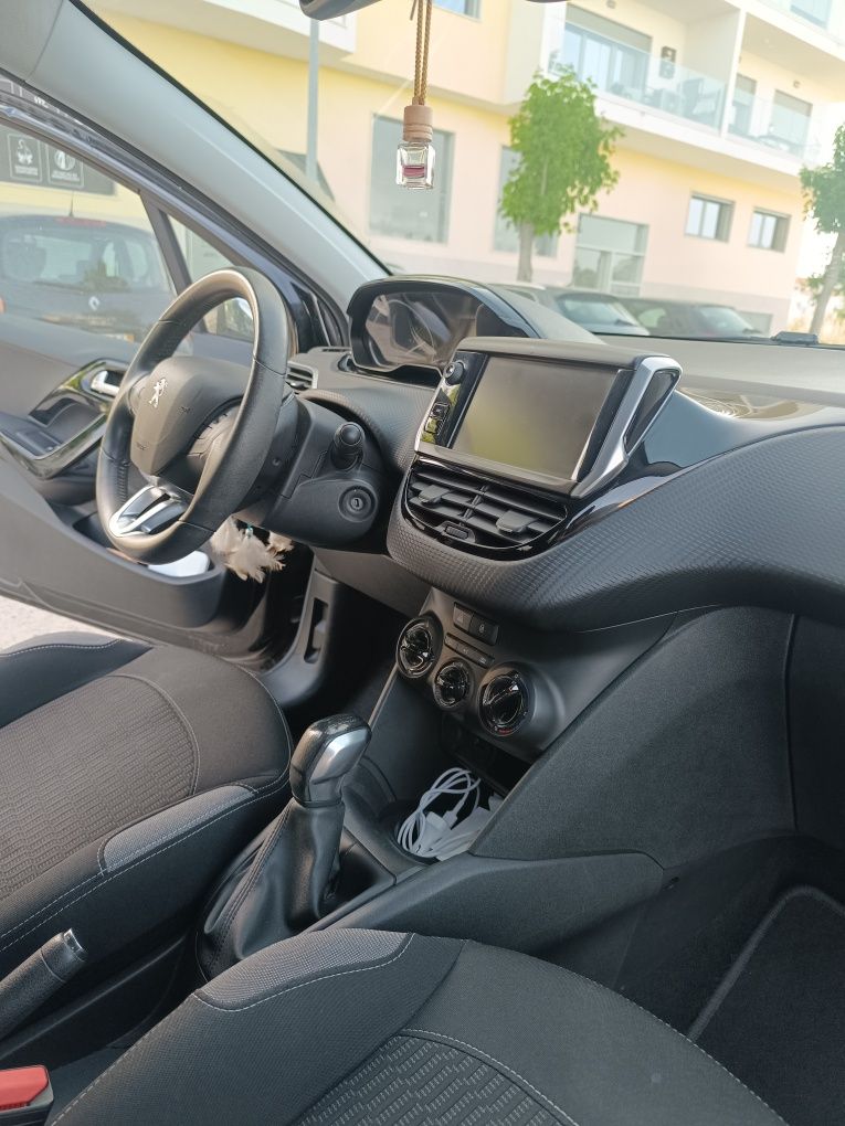 Peugeot 208 1.2 de 60.000km