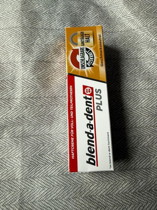 Klej do protez blend a dent