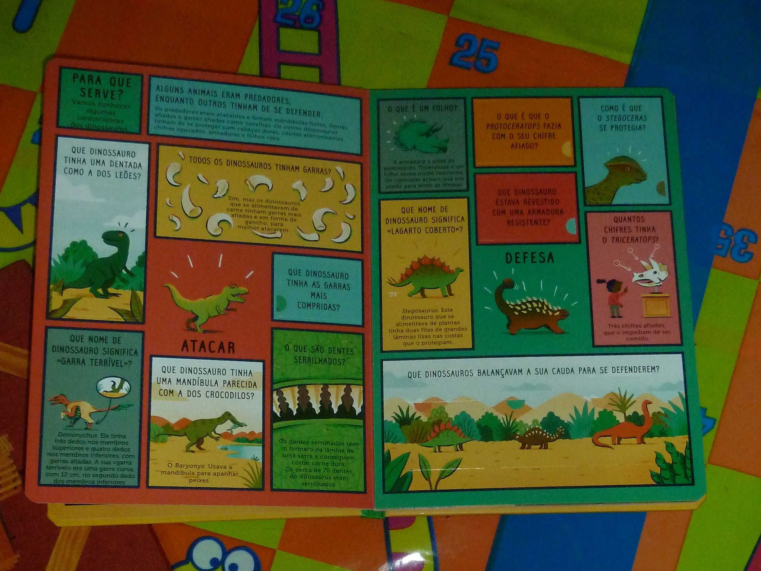 Livro pop up - Vida na Terra: Os Dinossauros