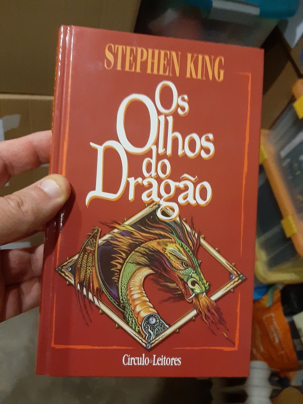 Livro stephen king olhos de dragao