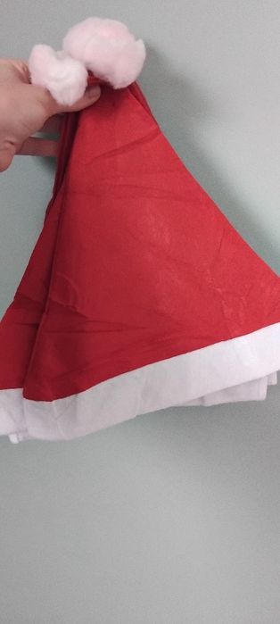 Czapeczki świąteczne mikołajkowe uniwersalne 6 sztuk