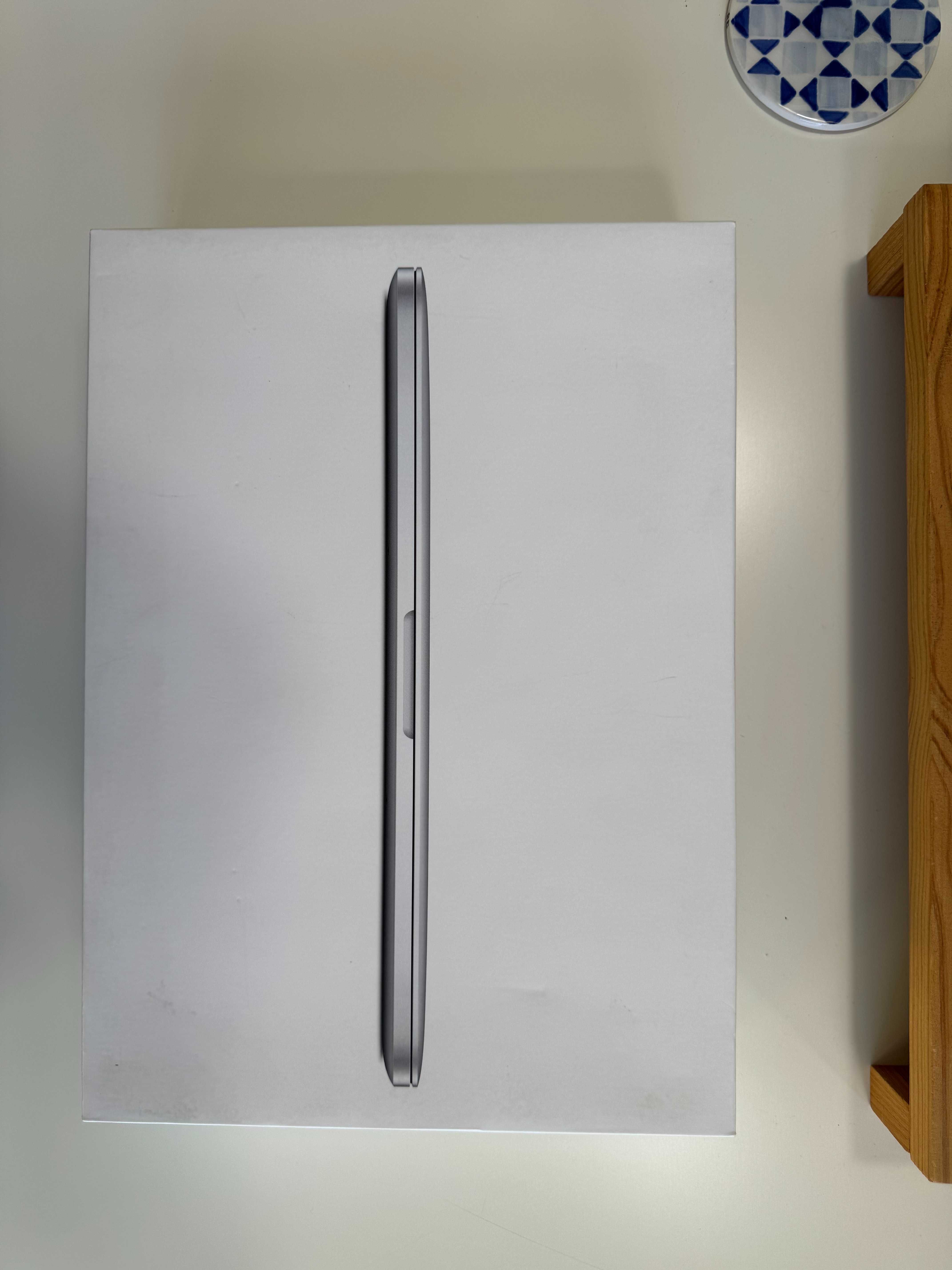 MacBook Pro Retina 13” (2013) 2,4GHz i5 | 8GB RAM | 256GB