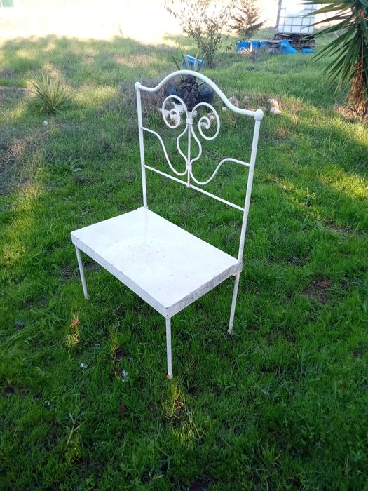 Banco de jardim artesanal