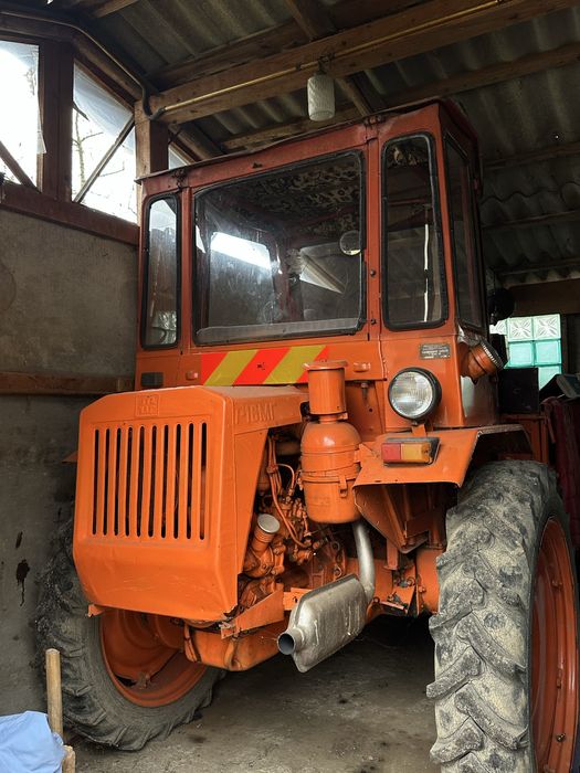 Продам або обміняю трактор T-16