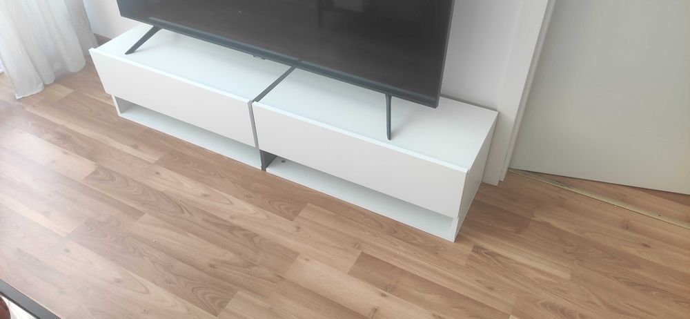 Szafka RTV pod telewizor