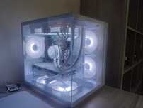 PC Gamer Full white
