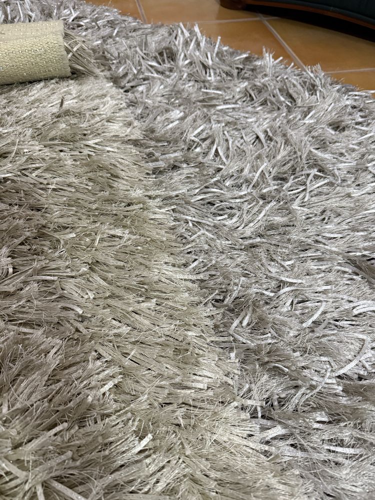 Carpetes 200x140 e 150x75