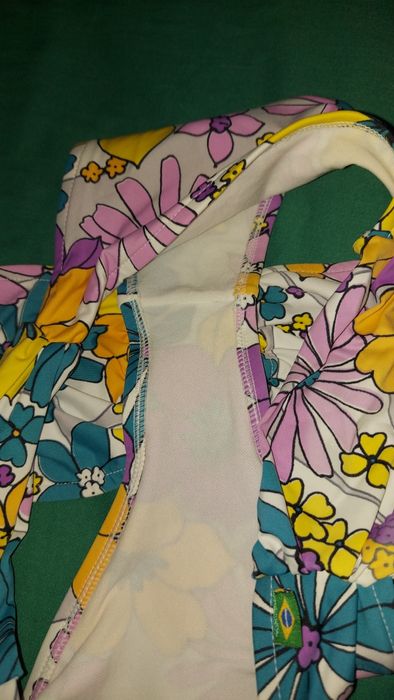 Biquíni estampado floral tamanho s