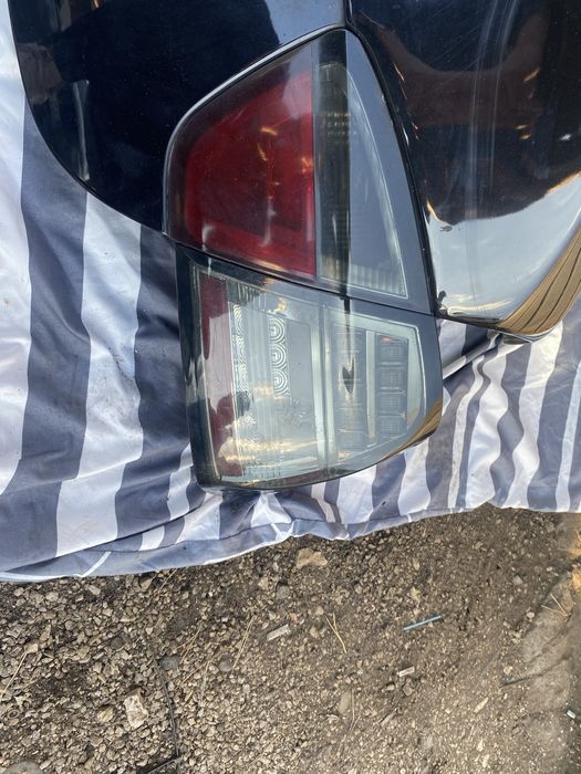 Lampy SMOKE LED BMW E90 + kalapa bagażnika prelci z lotką