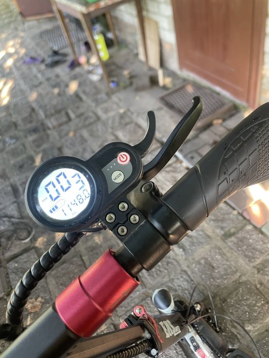 Продам електро самокат 350 ват EMScooter