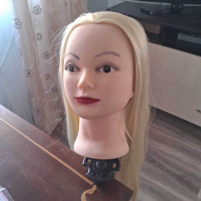 Навчальна голова/Манекен для перукарського мистецтва. Набір заколок