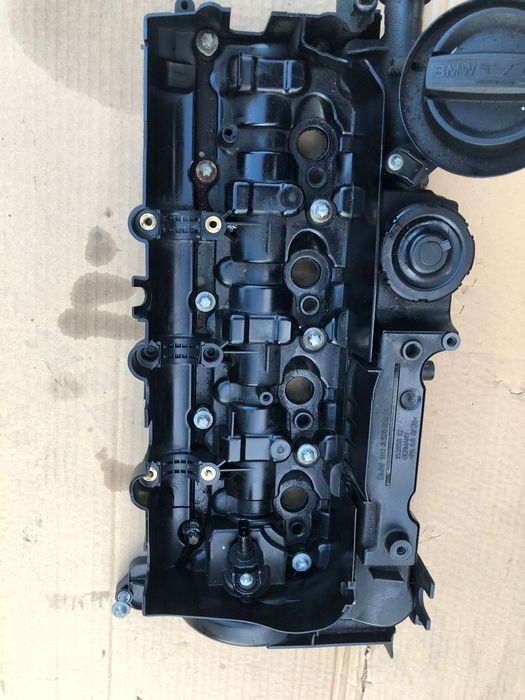 pokrywa zaworów głowicy N47D20C bmw e84 e90 f10 f11 f20 f25 f30 f34