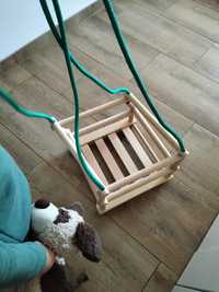 Huśtawka drewniana dla dziecka do wnętrza domu
