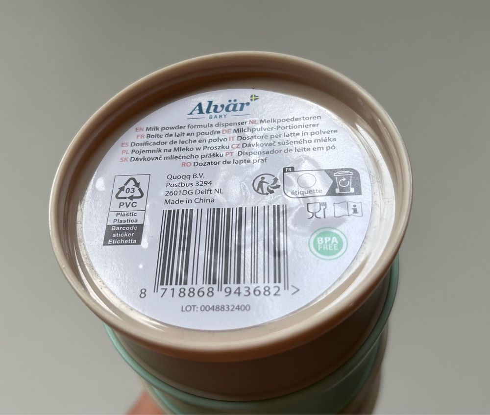 Pojemnik, dozownik na mleko Alvär