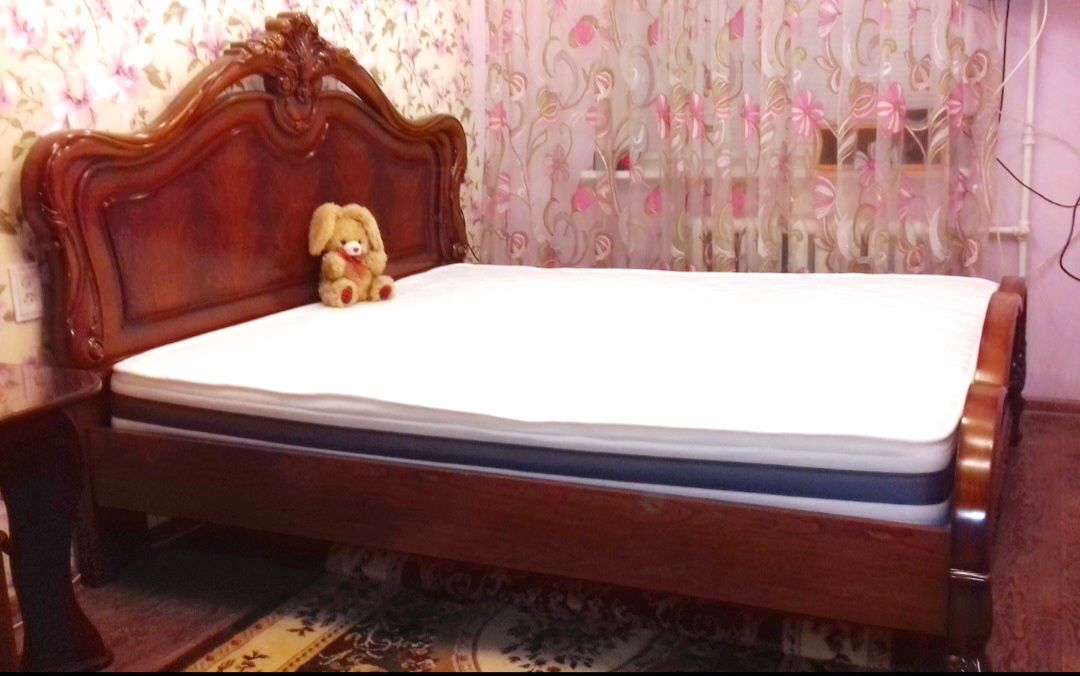 Продам Малайазийскую кровать.
