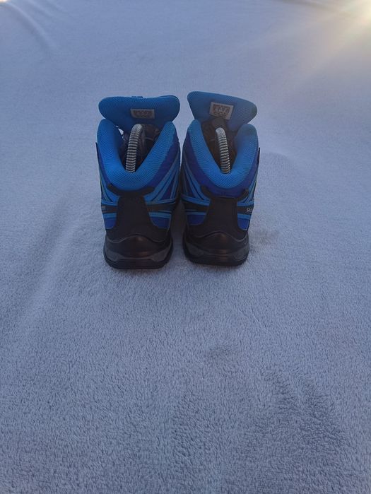 Женские кроссовки Salomon Gore Tex р37.5-38