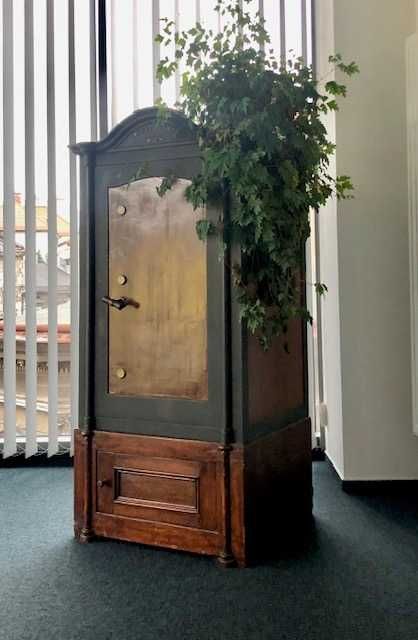 zabytkowa kasa pancerna