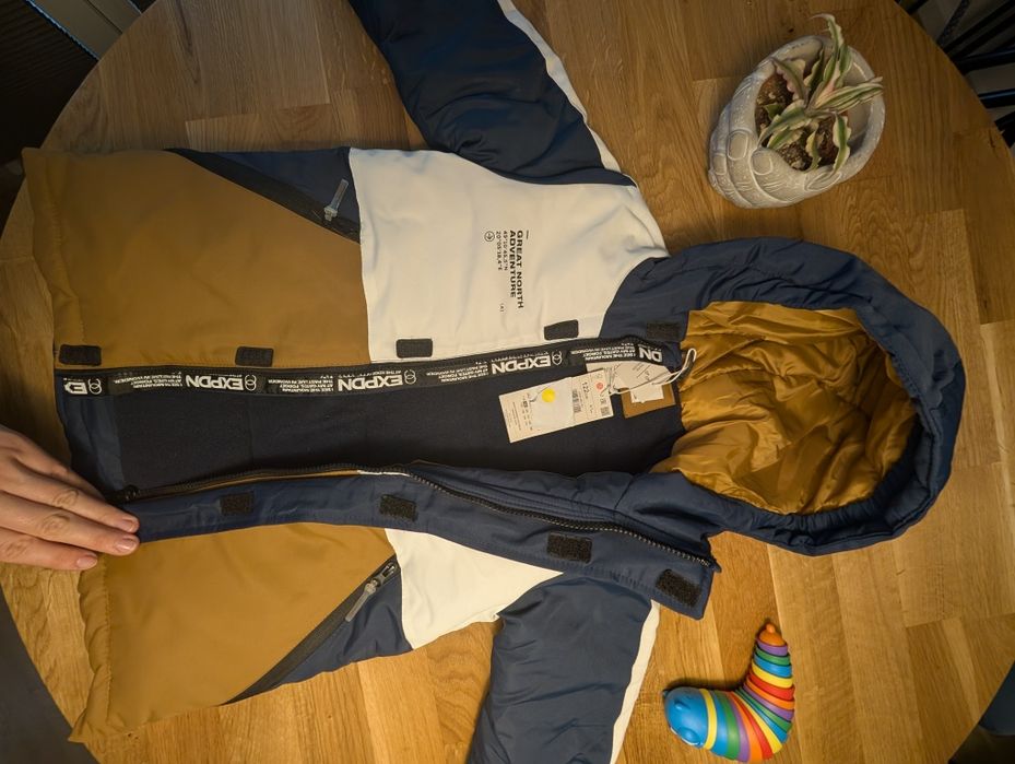 NOWA Kurtka Snowboardowa/Narciarska Reserved r. 122 (6-7 lat) - Wodood