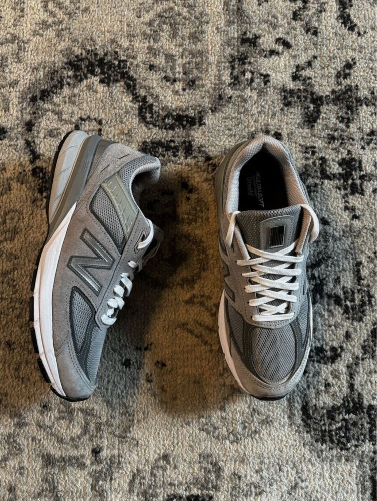 Оригінальні New Balance 990 v5 993