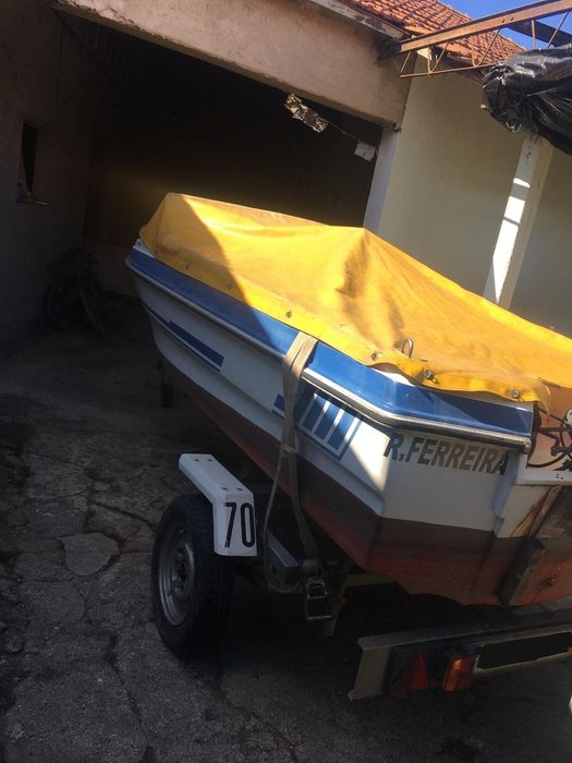 Barco artifribra com motor tohatsu 25 2T
