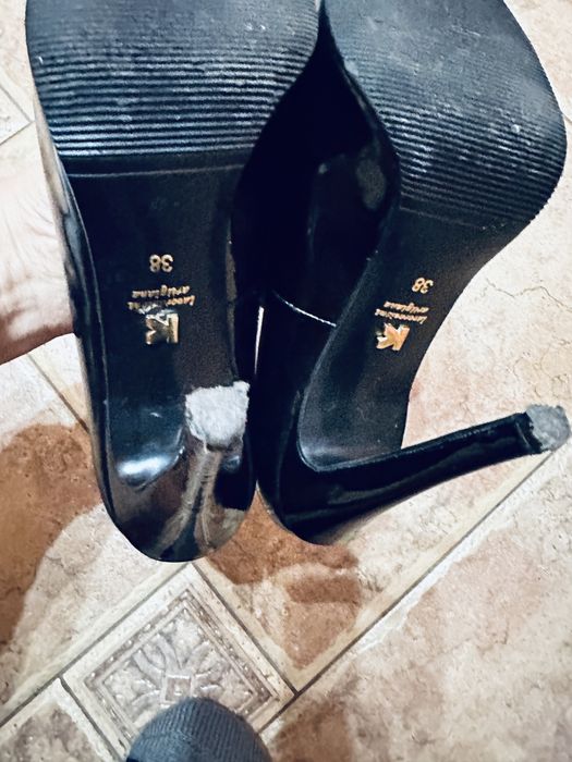 Туфлі фірма kazar