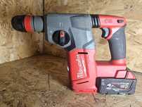 Młotowiertarka Milwaukee M18 CHX Aku 4.0Ah