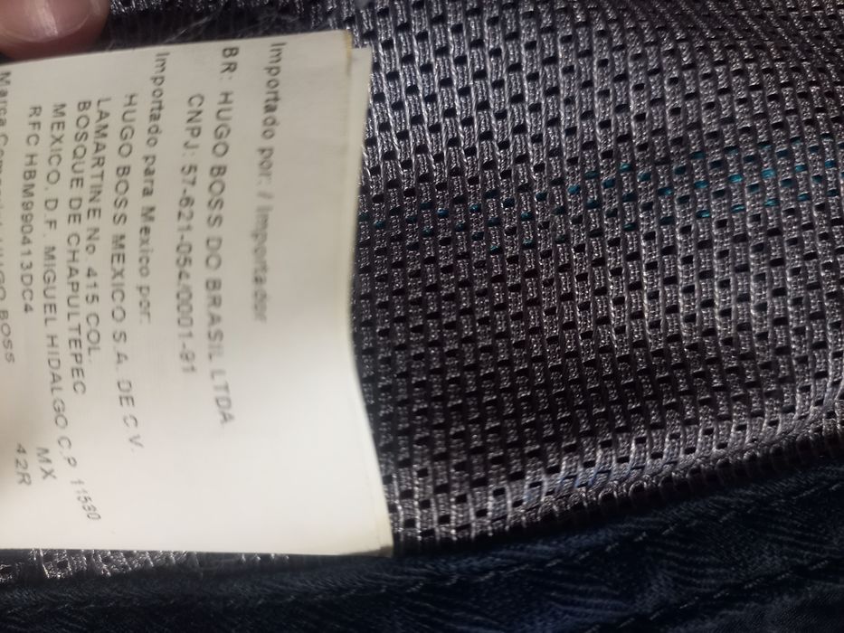 Продам ветровку  HUGO BOSS orange размер М