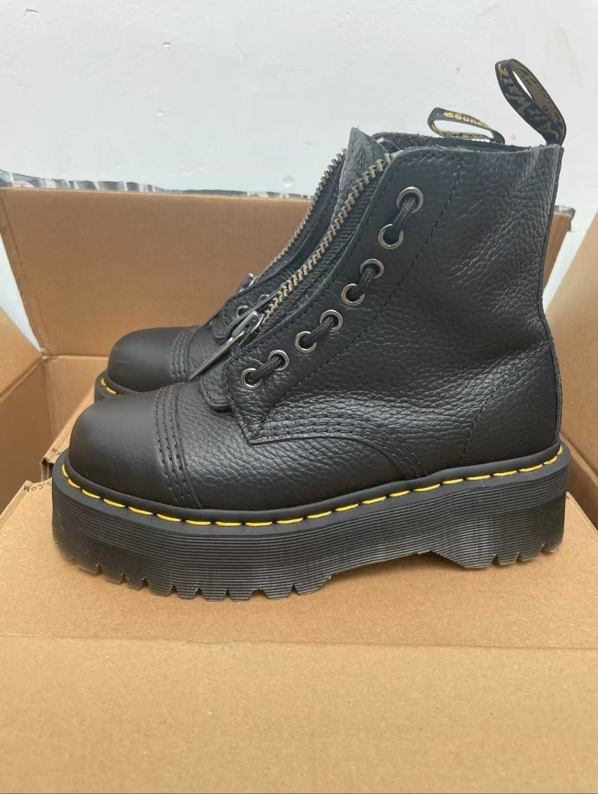 Dr. Martens Sinclair Platform Boot Lazy Oaf R.37