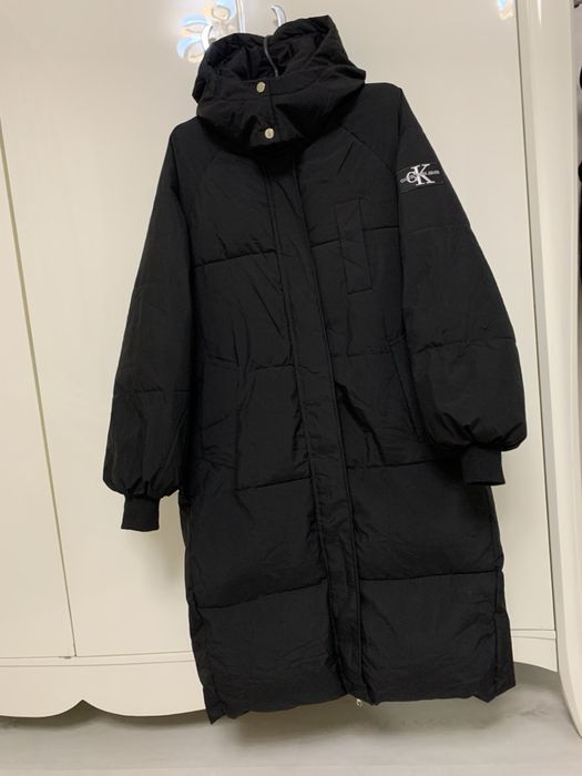 Calvin Klein 50-56 розміру жилетка пуховик чорний пальто куртка довга