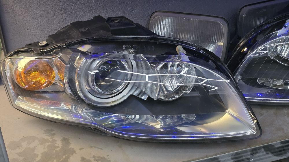 Reflektory Audi A4 B7 bixenon lampy xenon nie skrętne