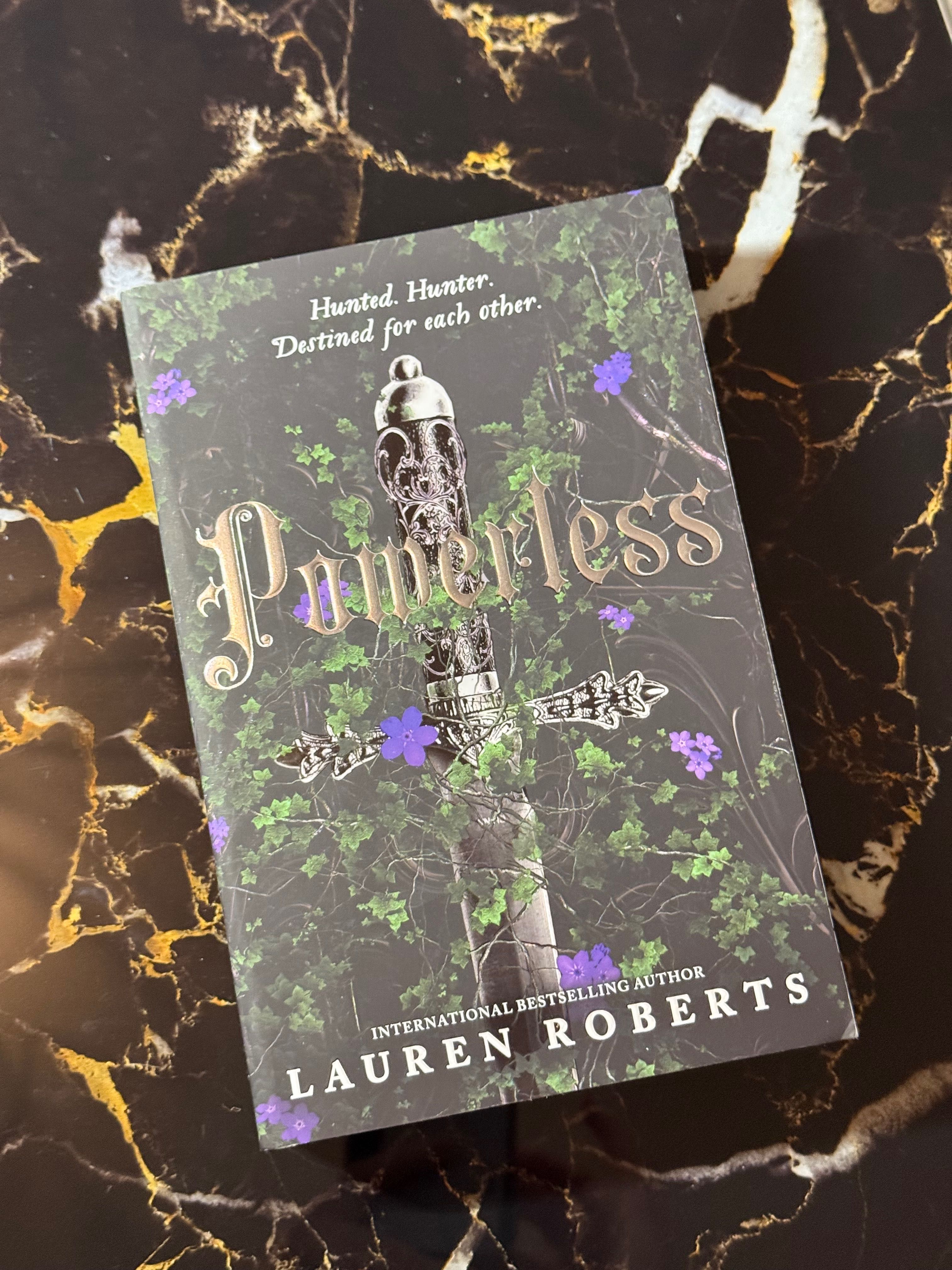 Безсила/Powerless Лорен Робертс/Lauren Roberts. Перша частина трилогії