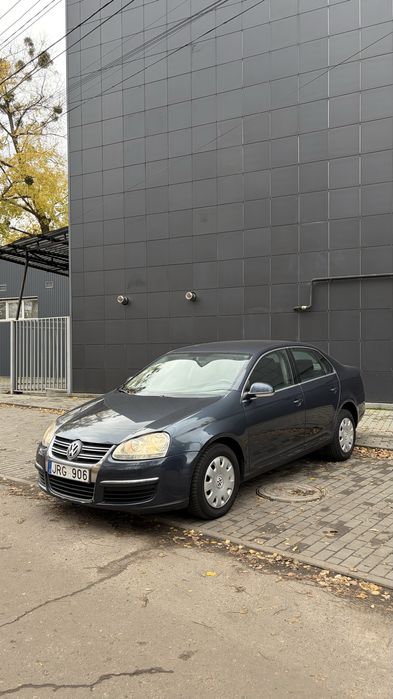 Volkswagen Jetta 2.0 дізель гарний стан