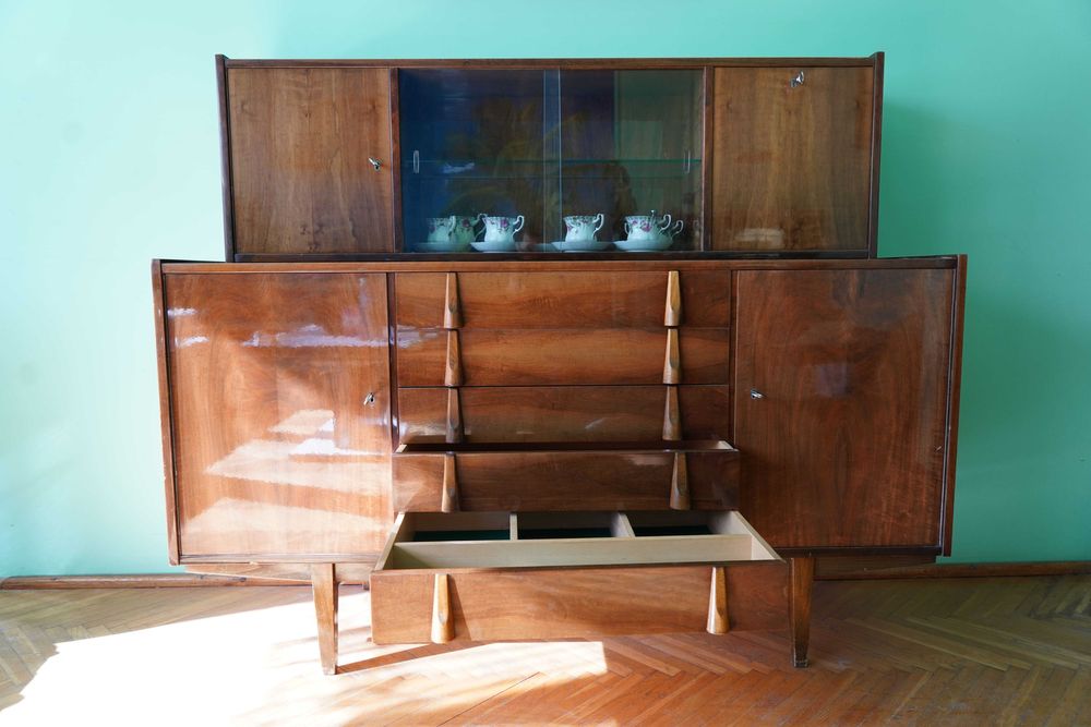 Kredens drewniany, lata 70-80 (PRL), idealny stan